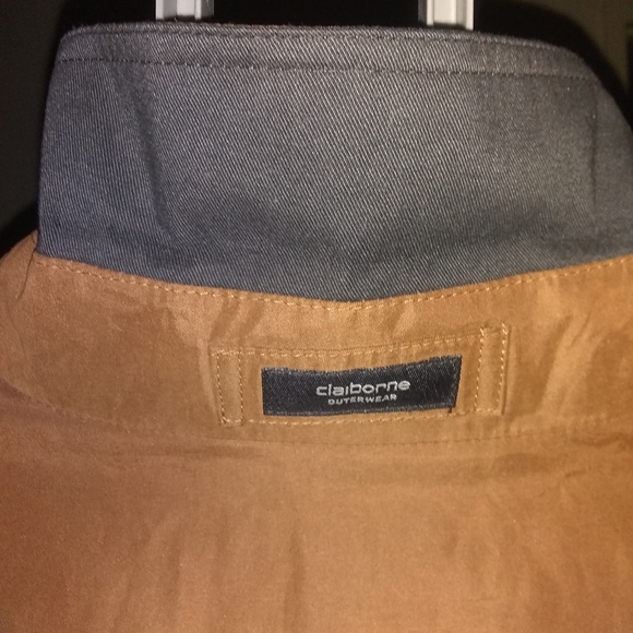 Men's Jacket - Picture 4 of 8